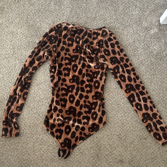 Spirithoods JAGUAR LONG SLEEVE VELVET BODYSUIT | WOMEN'S - Picture 7 of 9